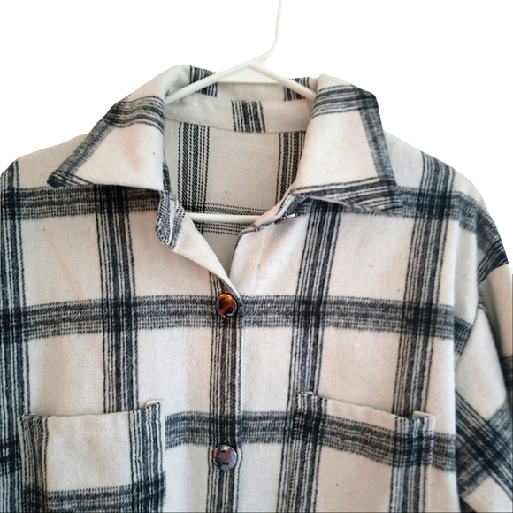 New Plaid Black and Off White Shacket - Picture 4 of 9